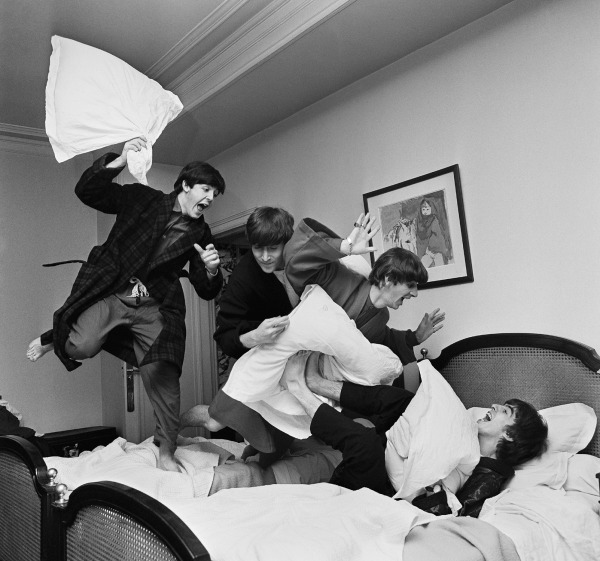 Harry Benson, The Beatles&rsquo; Pillow Fight, George V Hotel, Paris, France 1964