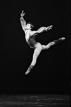 Francis Apesteguy, Mikhail Baryshnikov dancing at the Th&eacute;&acirc;tre des Champs-Elys&eacute;es, Paris, 1978