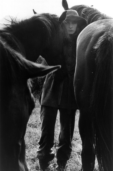 Bob Richardson, Angelica Huston with Horses