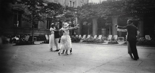 Jacques- Henri Lartigue, Dancing at the Carlton, Vichy 1922