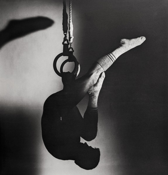 Horst P. Horst&nbsp;, Trapeze, New York, 1983&nbsp;