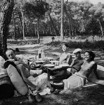 Lee Miller&nbsp;, Picnic with Nusch and Paul Eluard, Roland Penrose, Man Ray, and Ady, Mougins, France, 1937