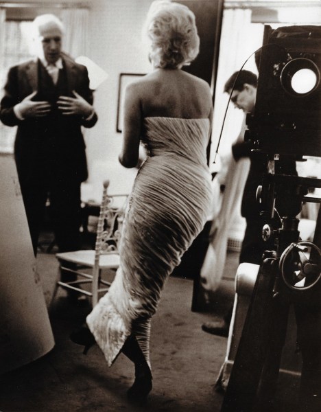 Ed Pfizenmaier, Marilyn Monroe being photographed by Cecil Beaton, New York, 1956