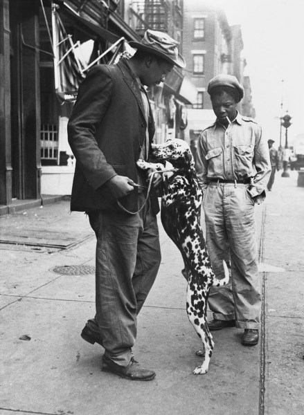 Richard Avedon, New York Life 9, Harlem, New York, March 23, 1949 &copy; Richard Avedon Foundation