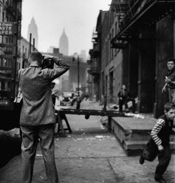 Naylor_HenriCartierBresson.Brooklyn.1946.jpeg