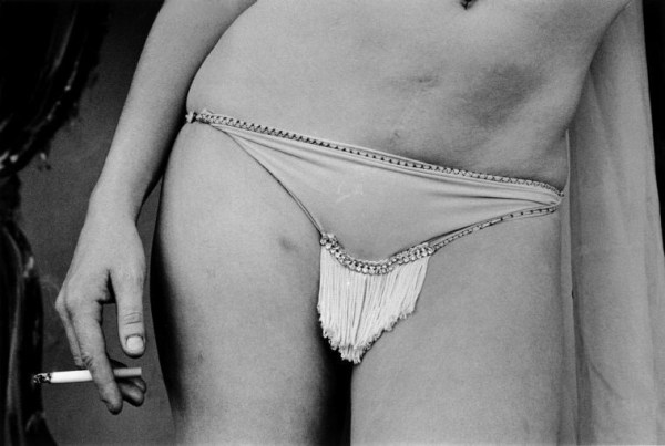 Susan Meiselas, Shortie on the Bally From &quot;Carnival Strippers&quot;, Barton, CT, 1974