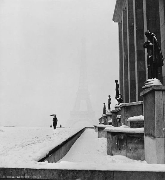Lee Miller&nbsp;, Paris in Snow - Eiffel Tower