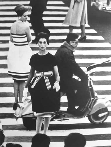 William Klein, Simone and Nina, Piazza di Spagna, Rome, Vogue, 1960
