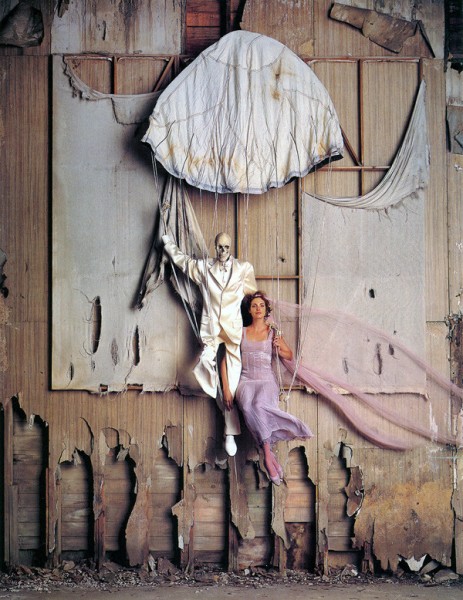 Richard Avedon&nbsp;, Episode 3: In Memory of the Late Mr. and Mrs. Comfort, 1995&nbsp;(Her, Chanel Haute Couture; Him, Richard Tyler