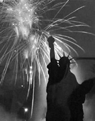 Andre de Dienes, The Statue of Liberty, New York 1944