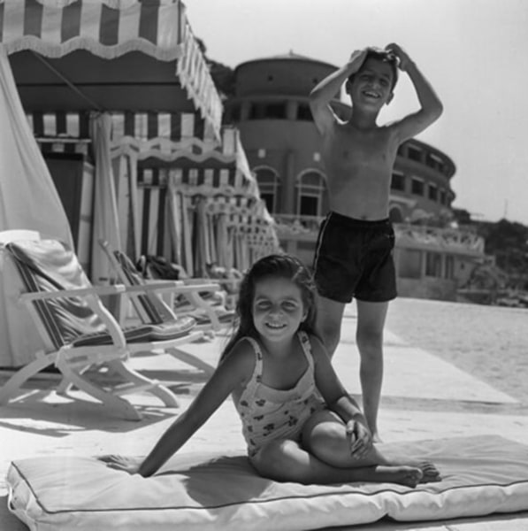 Slim Aarons, Christina and Alexander Onassis at Monte Carlo Beach Club, 1958