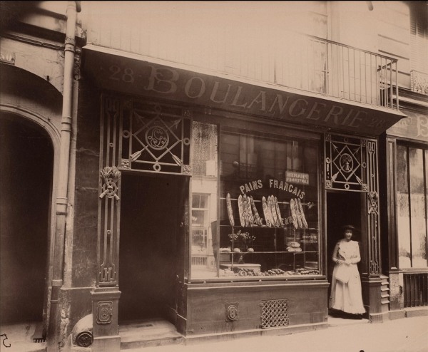 Eugene Atget, Boulangerie, 1920