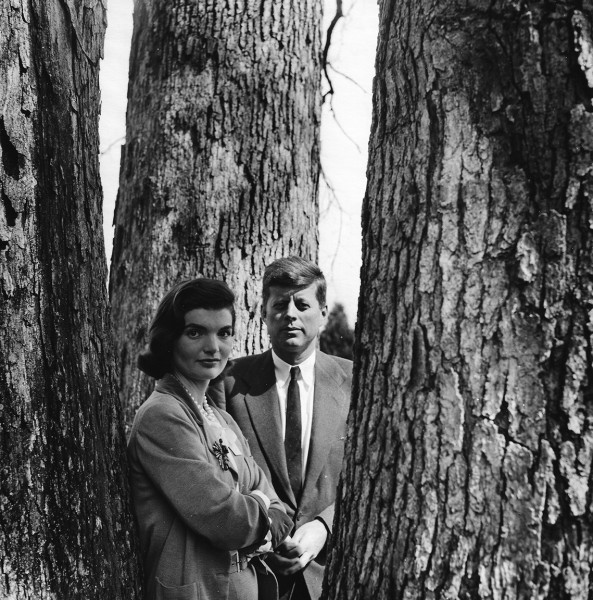 Louise Dahl-Wolf, Senator John F. and Jacqueline Kennedy at their home in Virginia, 1953