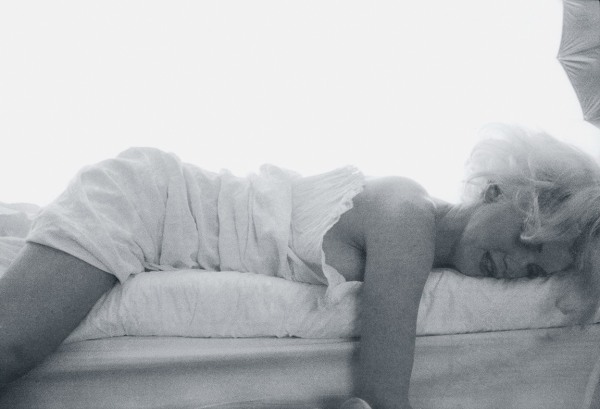 Bert Stern  Marilyn Monroe, &ldquo;The Last Sitting&rdquo;, Lying in Bed