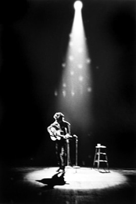 Dan Kramer, Bob Dylan in Spotlight, Princeton, New Jersey, 1964