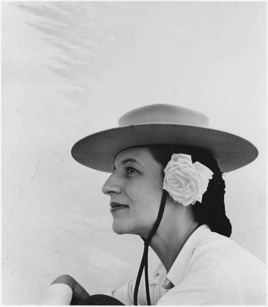 Louise Dahl-Wolfe, Diana Vreeland, 1942