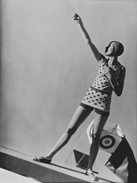 George Hoyningen-Huene, Swimwear by Lanvin with Kite, 1928
