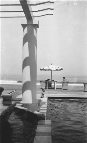 Jacques Henri Lartigue, Renee at the pool of the Chambre d&#039; Amour, Biarritz, August 1920