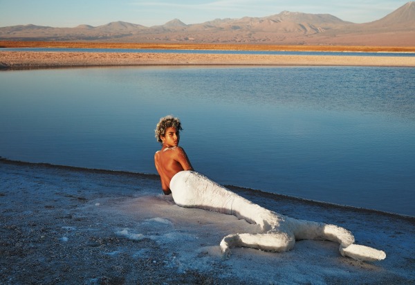 Patrick Demarchelier, Imaan Hammam, Desert Calm, Tierra Atacama, VOGUE, 2015