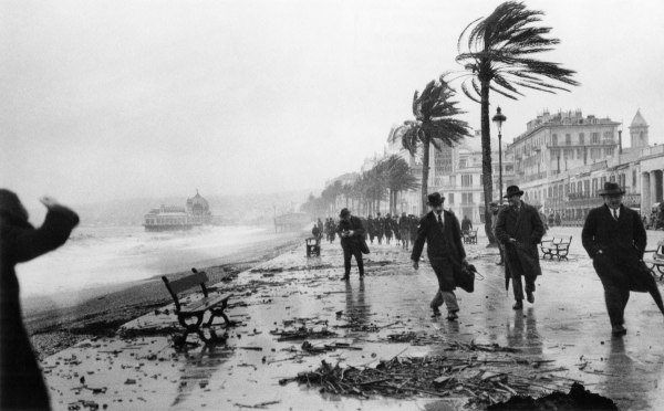 Jacques Henri Lartigue, Storm at Nice, 1925