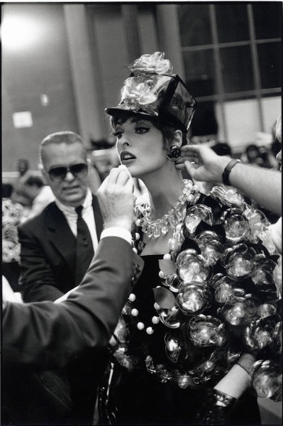 Arthur Elgort, Linda Evangelista with Karl Lagerfeld at Chanel backstage, Paris, 1992