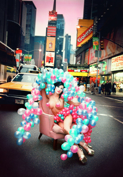David LaChapelle, Madison in Times Square, New York, 1993