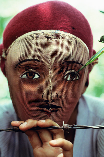 Susan Meiselas, Traditional Indian dance mask, Nicaragua, 1978