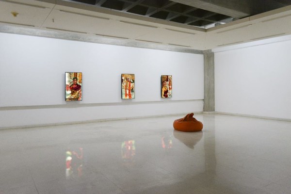 Installation view of Federico Solmi: Conterfeit Heros, at&nbsp;Museo de Arte Contempor&aacute;neo del Zulia