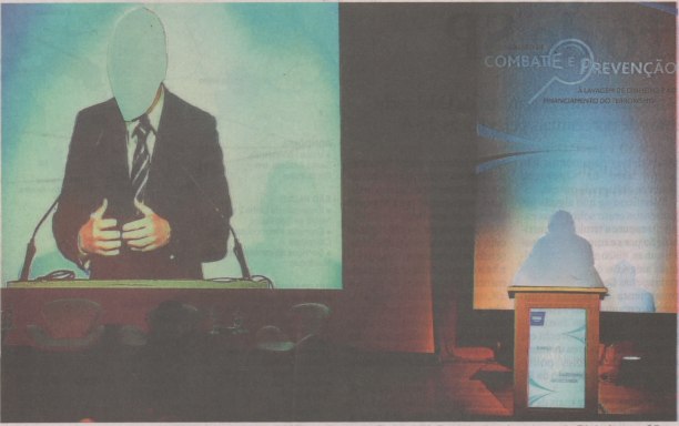 Quando n&atilde;o se acerta as contas... #2 (Alexandre de Moraes), 2016, Papel jornal