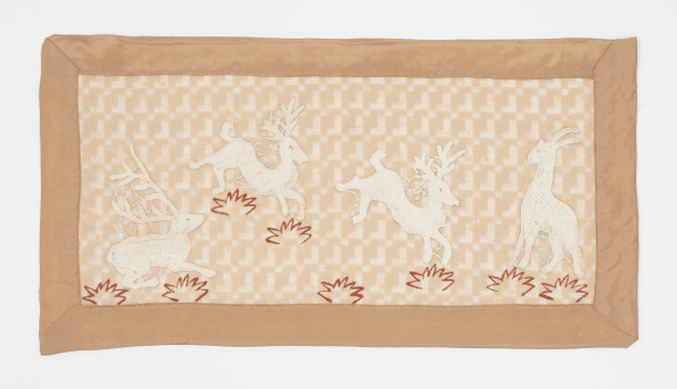 Sem t&iacute;tulo (Deer), n.d., Embroidery on fabric