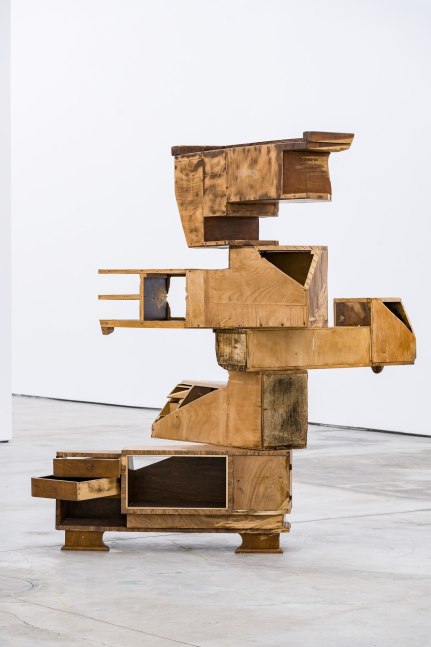 Jorge Peris

Silencio para instrumento innombrable, 2018

wood

98 3/8 x 47 1/4 x 55 in
250 x 120 x 140 cm