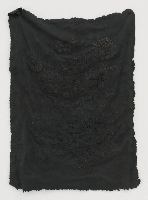 Jessie Henson
Monument (lift), 2024
Bronze with patina, unique
16 3/4 x 12 x 3/4 inches
42.5 x 30.5 x 1.9 cm