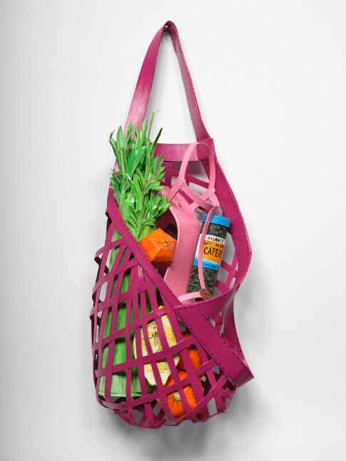 Libby Black
Everything but the girl, 2025
Paper, paint and glue
25 x 11 x 6 inches
63.5 x 27.94 x 15.24 cm