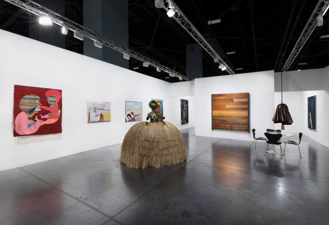 Luhring Augustine

Art Basel Miami Beach, Booth E13

Installation view

2019