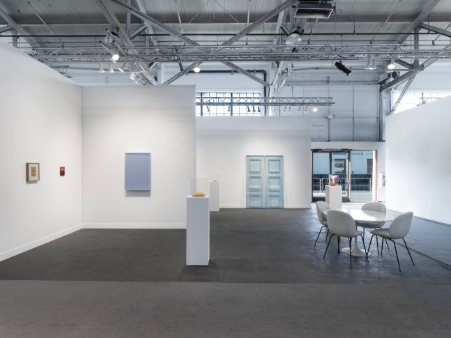 Luhring Augustine
FOG Design+Art, Booth 309
Installation view
2025
Photo: Dawn Blackman