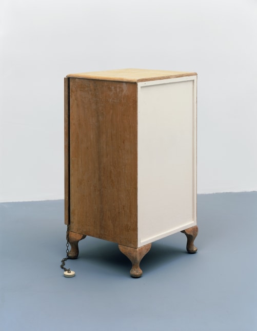 Lucia Nogueira
Without this, without that, 1993
Bedside cabinet, gesso, plug
27 1/8 x 15 3/4 x 17 3/4 inches
(69 x 40 x 45 cm)
