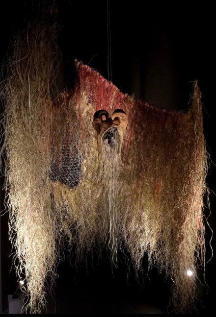 Suodji mis jus sajáidagáimet dovdat (We ́ll have shelter for as long as we know our place), 2020
Reindeer skin, sinew, metal, carex vesicaria plant fiber
82 1/2 x 63 x 43 1/4 