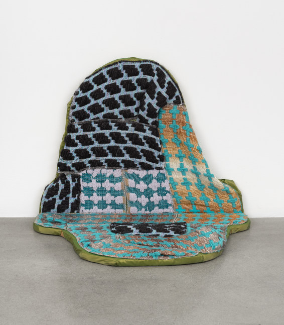 Sarah Zapata

in times of mourning or social protest 4, 2022

handwoven cloth sewn and stuffed on panel&amp;nbsp;

25 x 18 x 20 in (63.5 x 45.7 x 50.8 cm)