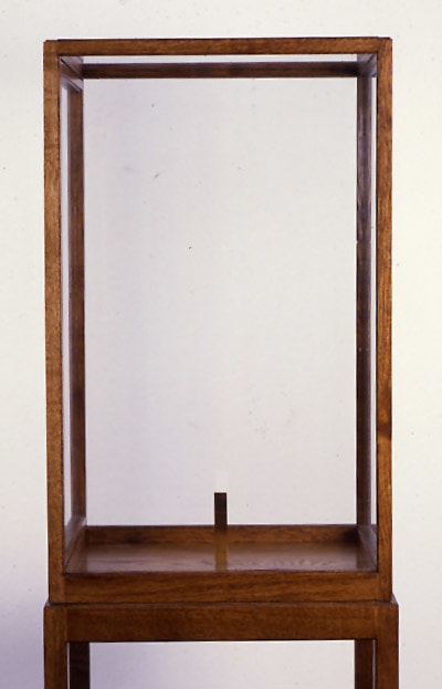 James Lee Byars

&amp;ldquo;The Figure of Man&amp;rdquo;, 1986

Gilded brass

4 x 3/4 x 3/4 inches

10 x 2 x 2 cm

JB 72