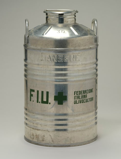 Joseph Beuys

&amp;ldquo;&amp;Ouml;lkanne F.I.U. (Oil Can F.I.U.)&amp;rdquo;, 1980

Metal can, olive oil

From an edition of 50 + ed. I-X + 2 APs

20 3/4 x 12 x 12 inches

53 x 30.5 x 30.5 cm

BEU 135