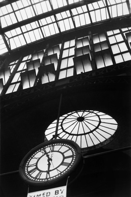 Louis Stettner
The Big Clock, Penn Station, 1958
black and white photograph
15.75&amp;nbsp;x 11.81 inches
(40 x 30 cm)
(Inv. No. LS9229)

$6,500