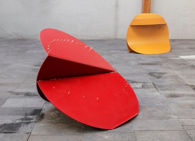 	gabriel kuri	this, please, 2010	installation view of xyla&amp;ntilde;ynu. taller de los viernes, kurimanzutto, mexico city, 2016