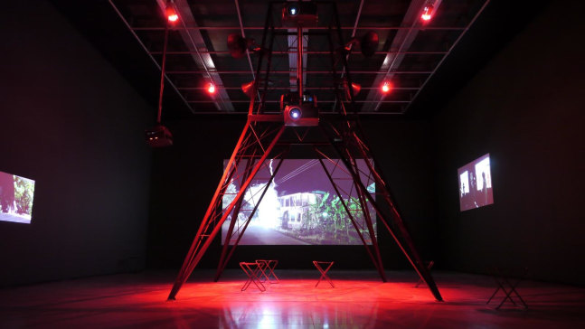 primitive, 2009

video installation consisting of 6 independent single channel videos and 2 syncronised channels

installation view at fact (foundation for art and creative technology), liverpool, united kingdoom 2009

&amp;nbsp;

&amp;nbsp;