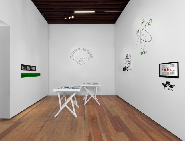 mejor vida corp, 1998-2012

medios mixtos

dimensiones variables

vista de instalaci&amp;oacute;n&amp;nbsp;de minerva cuevas, museo de la ciudad de m&amp;eacute;xico,&amp;nbsp;2012