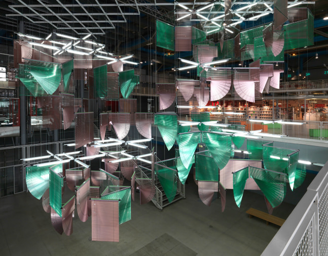 lingering nous, 2016

aluminum venetian blinds, aluminum hanging structure, powder coating, steel wire, led tubes, cable

67.52 x 379.13 x 427.56 in.

installation view,&amp;nbsp;centre pompidou, paris, 2016

photo: philippe migeat, 2016