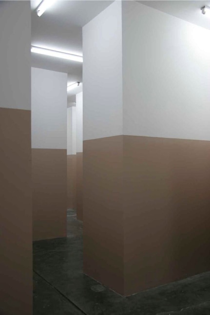 	monika sosnowska, oficina para proyectos de arte, guadalajara, 2005