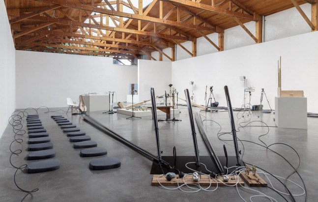 the reverse sessions, 2014

performance at kurimanzutto, mexico city, 2014