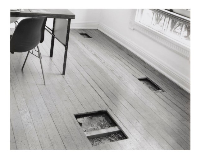 	quince rechinidos menos, kurimanzutto, ciudad de m&amp;eacute;xico, 2004