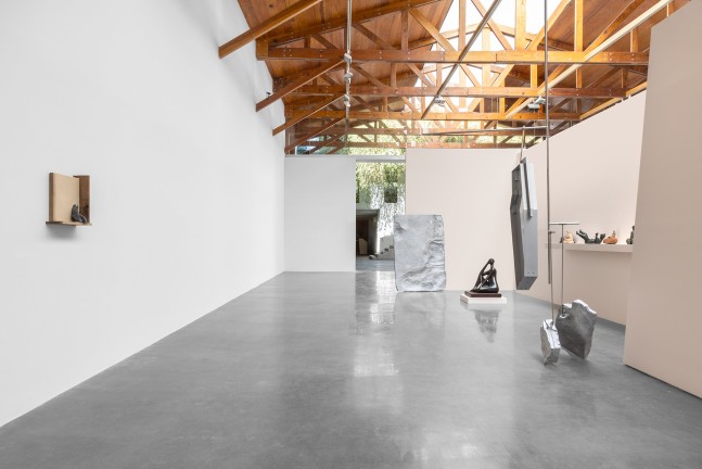 mod&amp;egrave;le vivant, kurimanzutto, mexico city, 2023