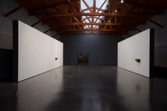 all of a tremble, kurimanzutto, ciudad de m&amp;eacute;xico, 2017